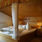 Schusterhof *